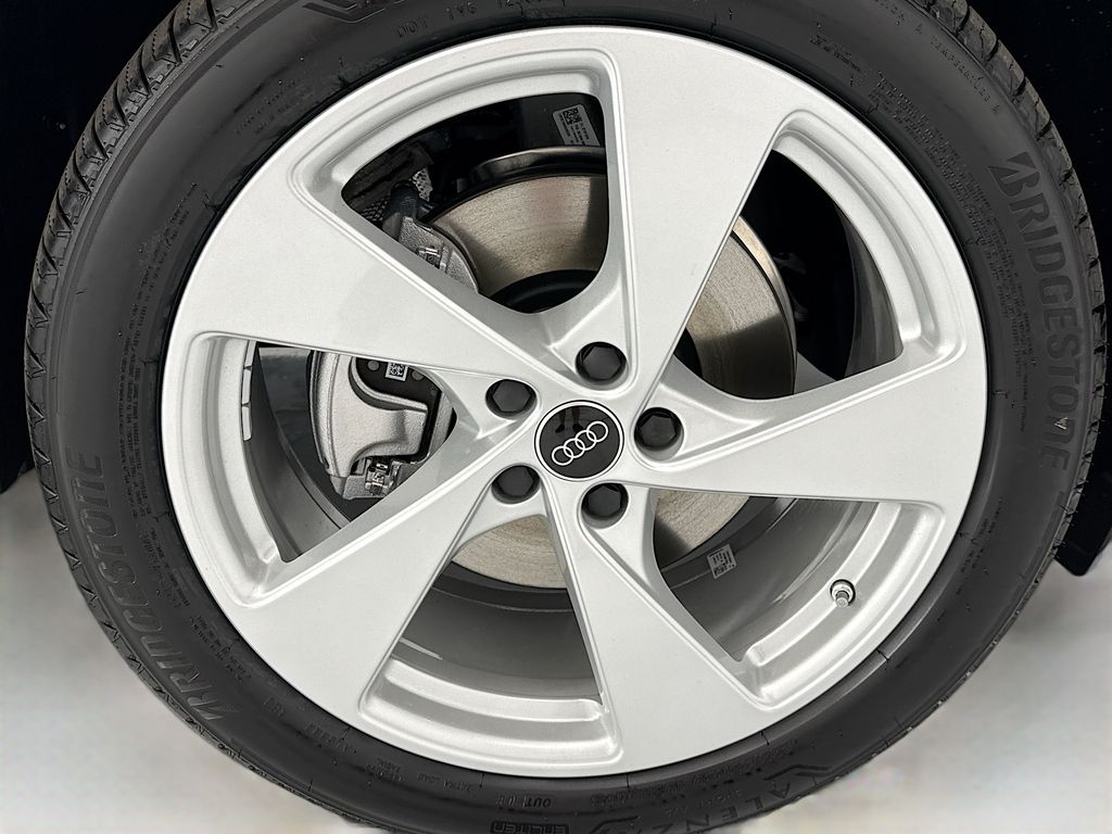 Thumbnail: 2026 Audi Q5 - 31