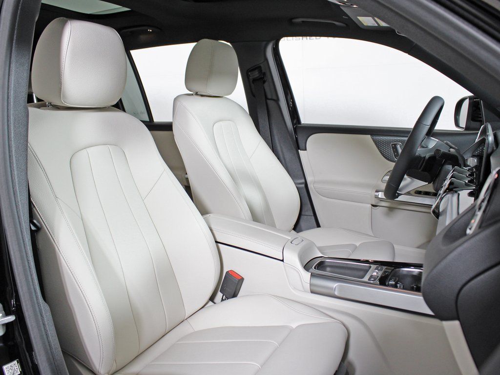 used 2026 Mercedes-Benz GLB car, priced at $48,488