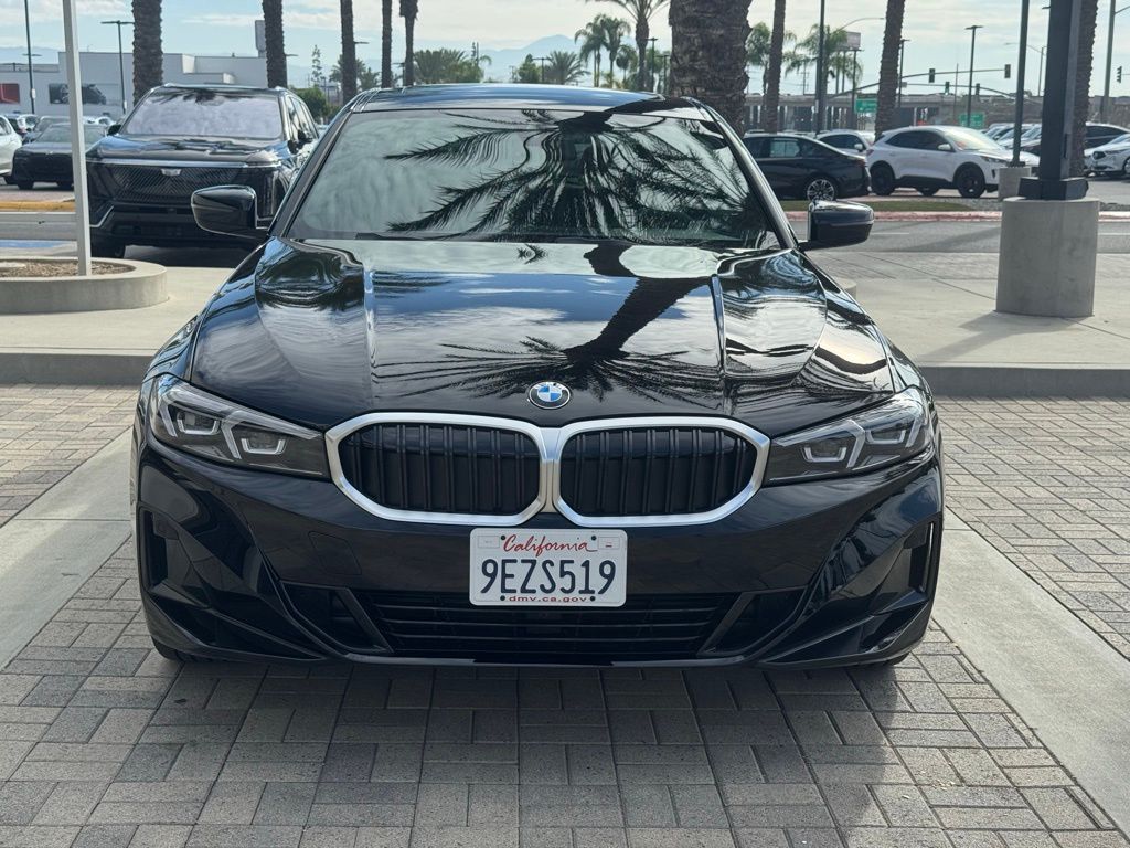 Thumbnail: 2023 BMW 3 Series - 3