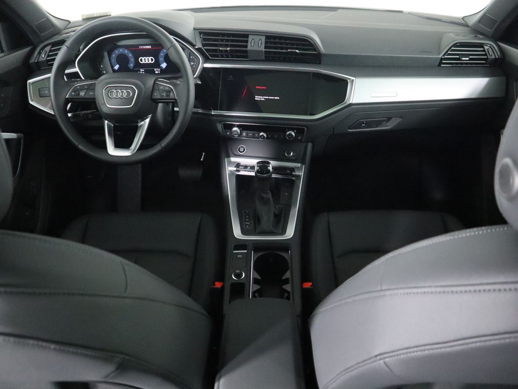 Thumbnail: 2025 Audi Q3 - 14