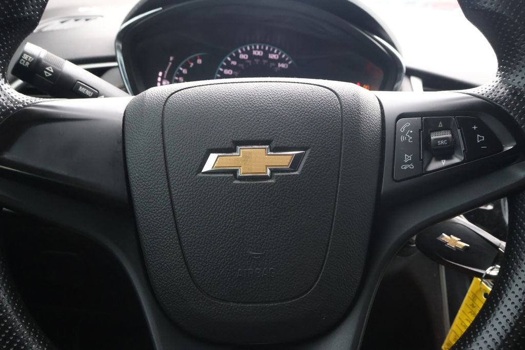 Thumbnail: 2019 Chevrolet Trax - 15
