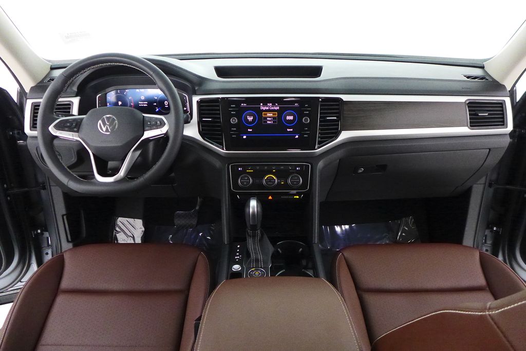 2023 Volkswagen Atlas SE 24