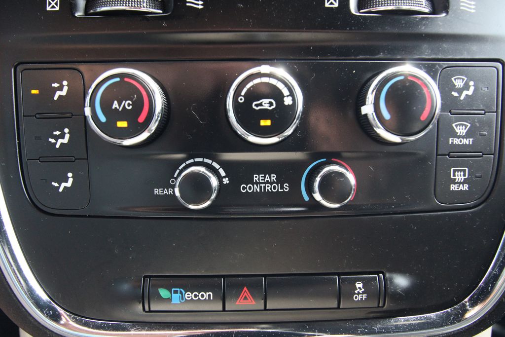 Used 2019 Dodge Grand Caravan Van