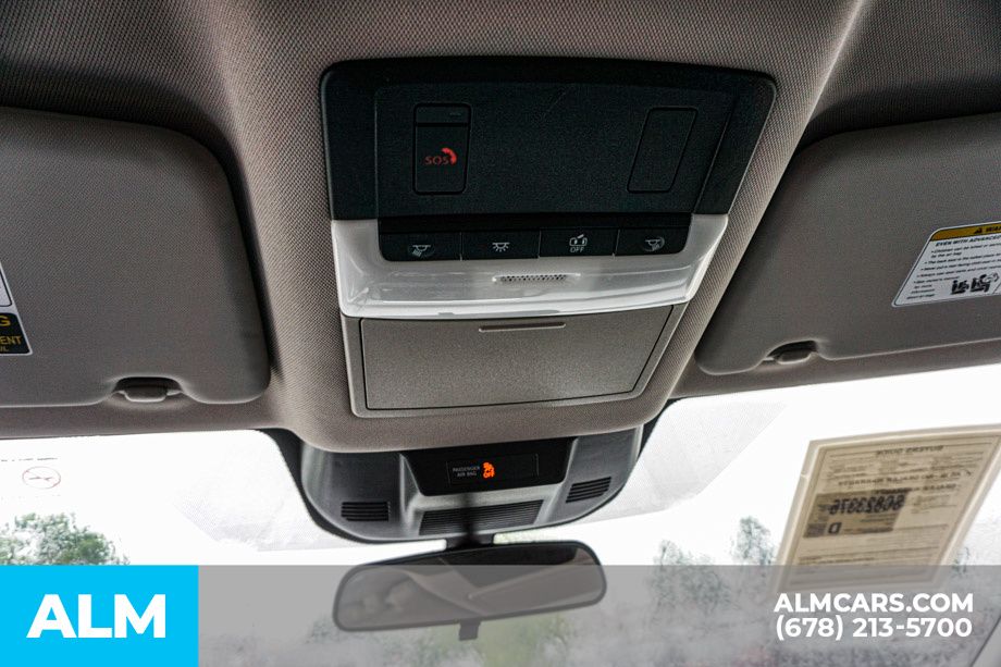 Used 2025 Gray Nissan SV image 33