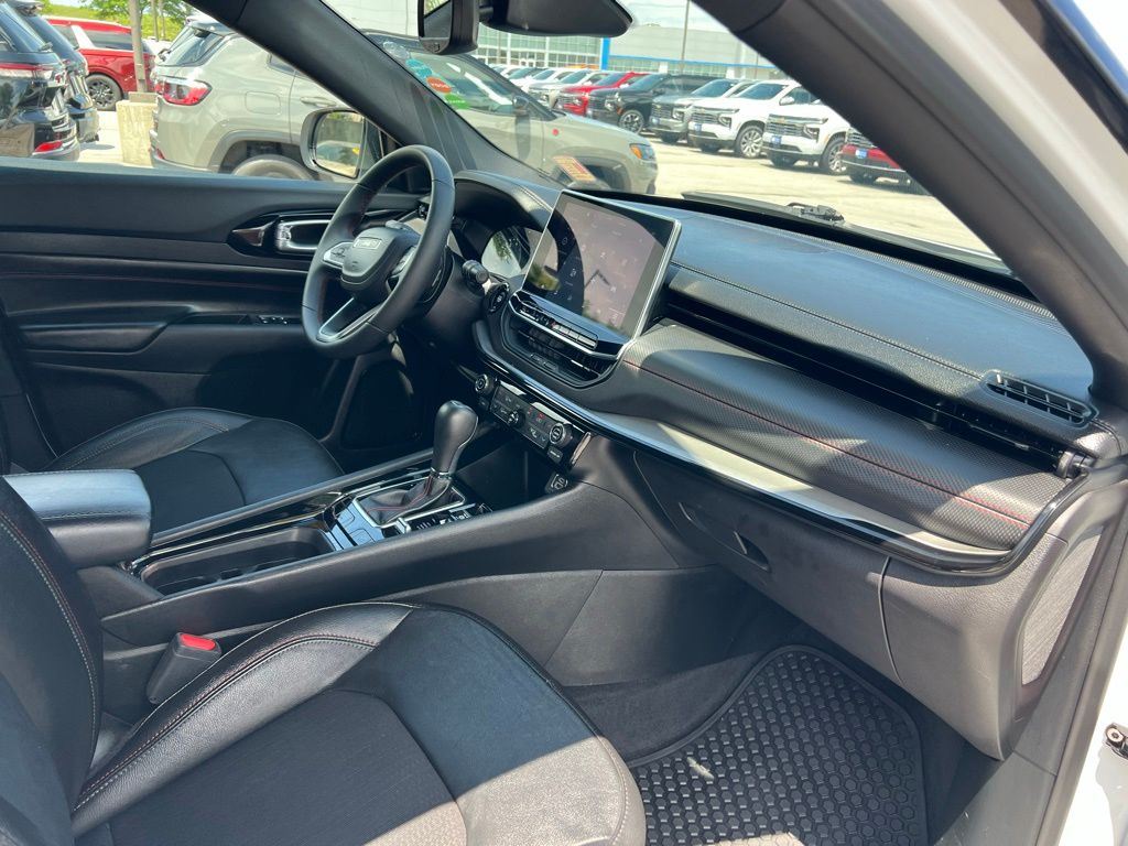 Used 2025 Jeep Compass SUV
