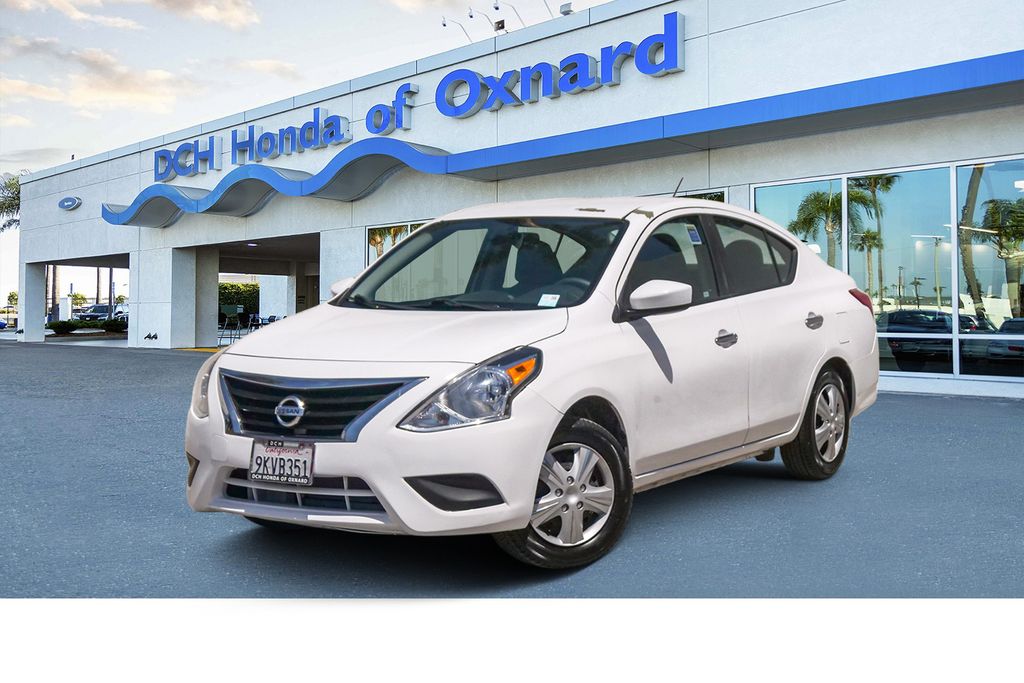 2017 Nissan Versa SV