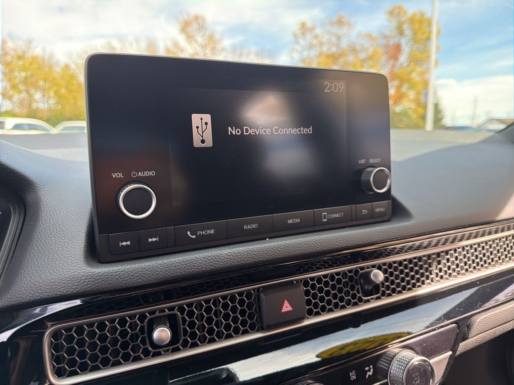 Thumbnail: 2023 Honda Civic - 28