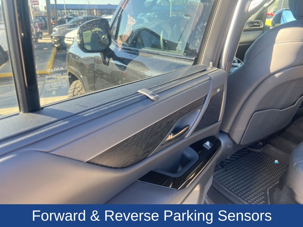 2025 Lexus LX 700h Overtrail