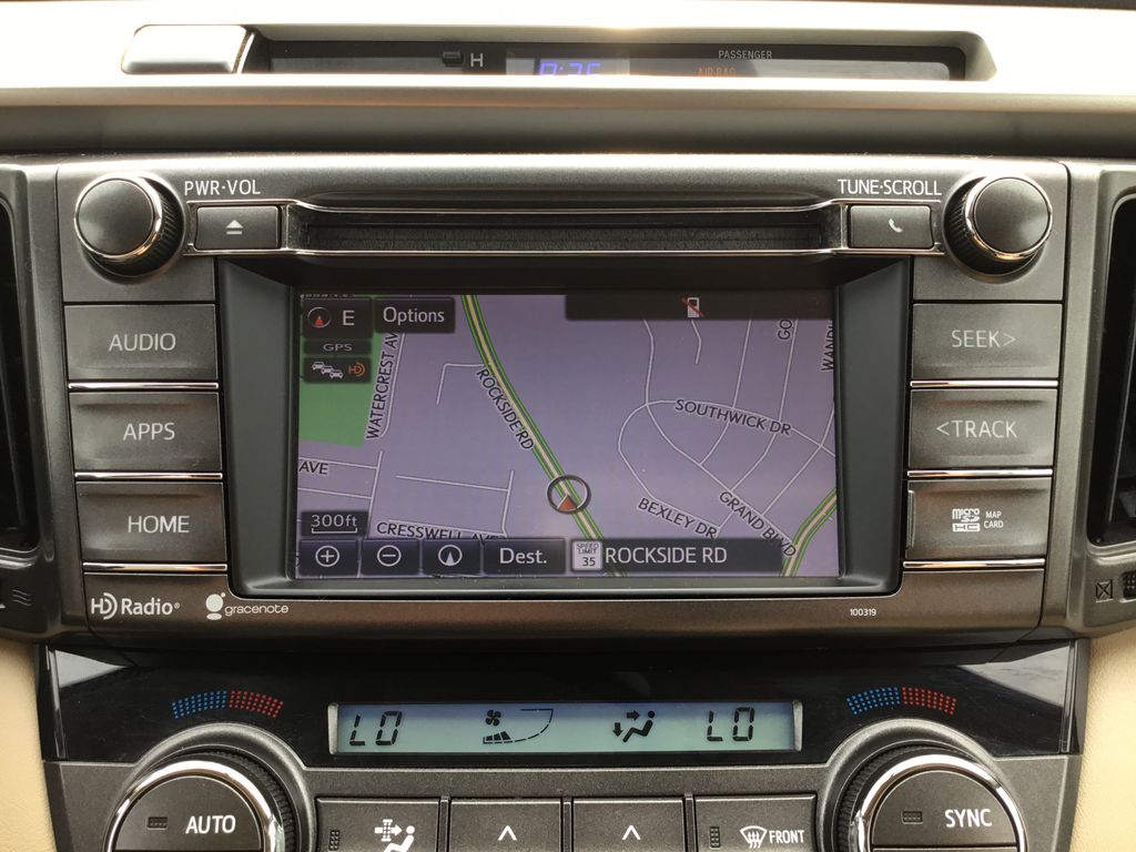 2015 Toyota RAV4 XLE 21