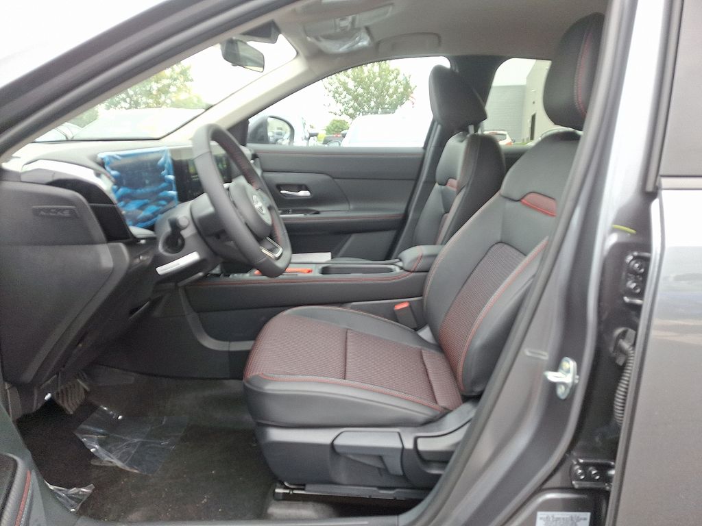 Thumbnail: 2026 Nissan Kicks - 5