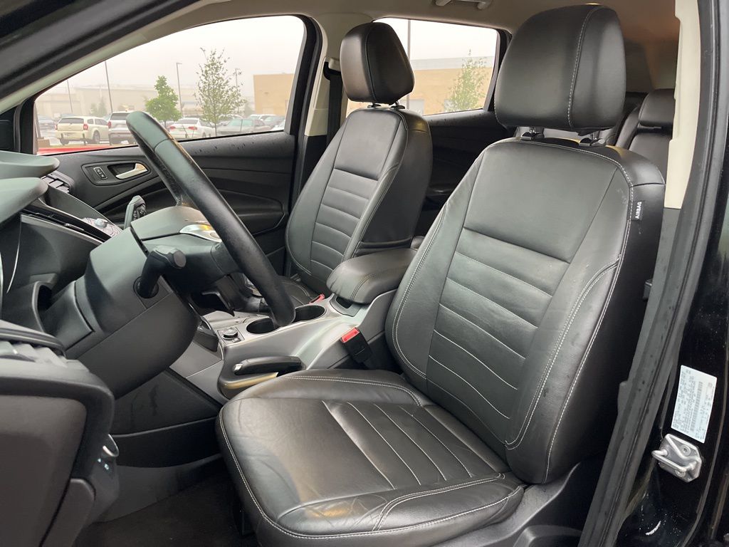 2016 Ford Escape SE 25