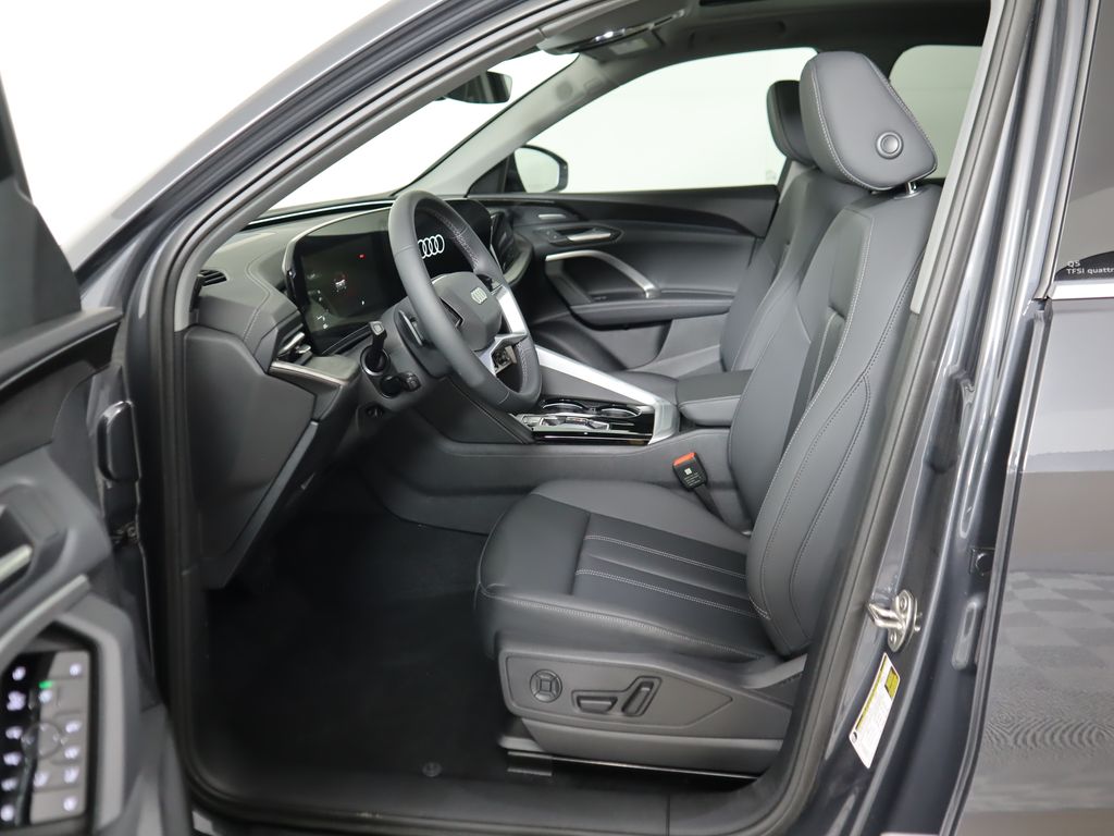 Thumbnail: 2025 Audi Q5 - 22