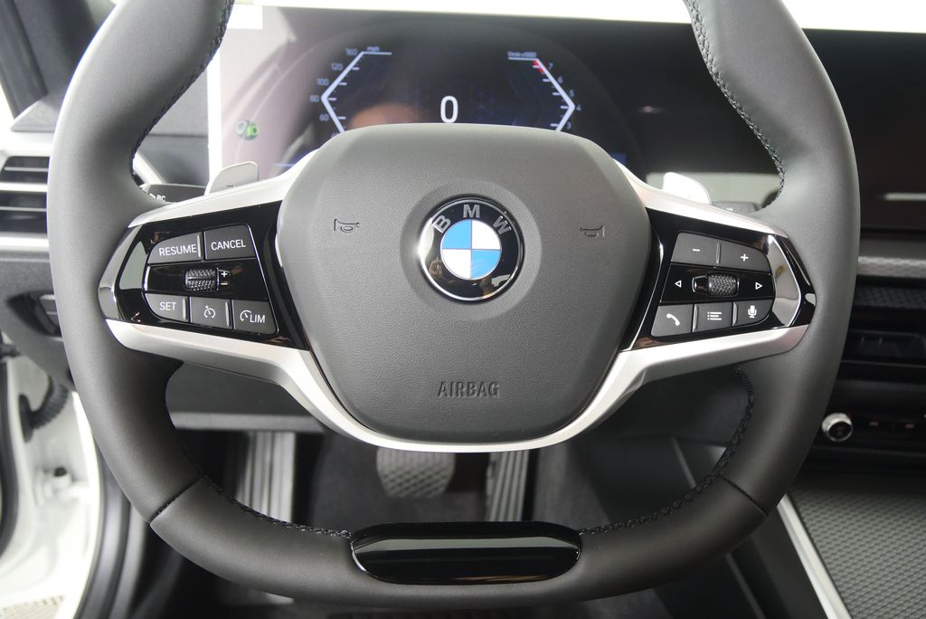 Thumbnail: 2026 BMW 3 Series - 18