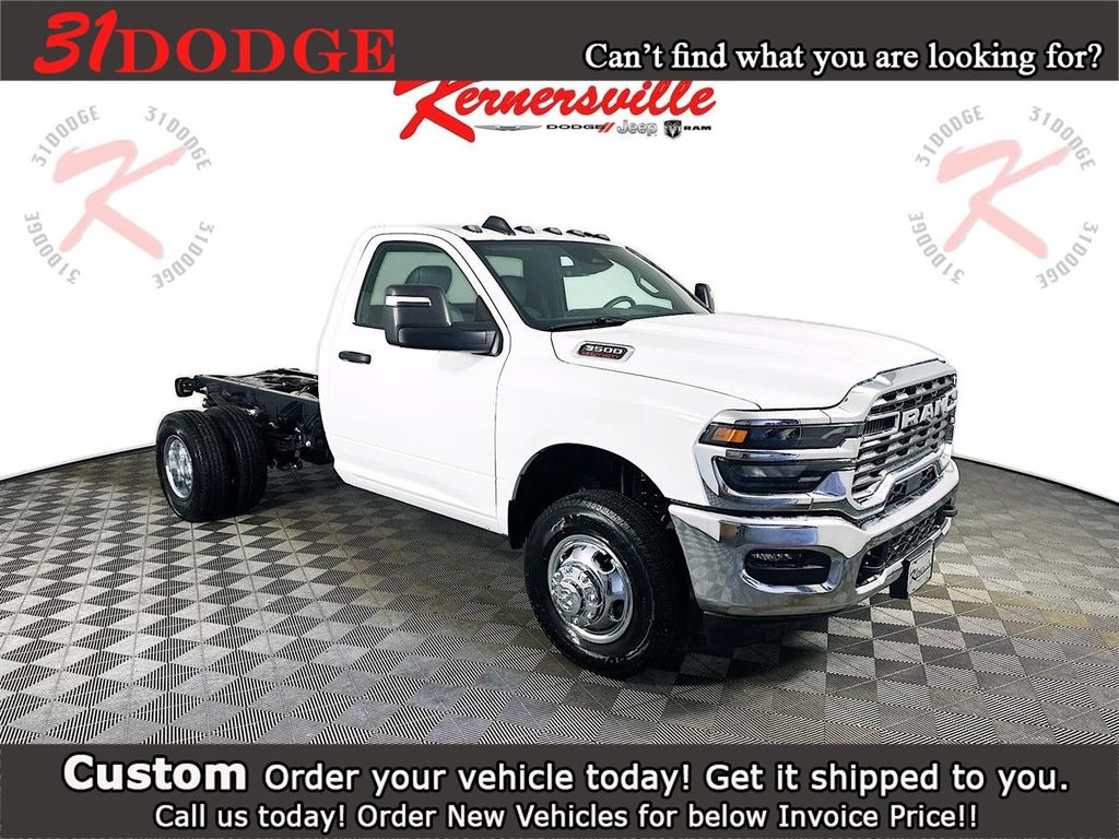 2026 RAM 3500 Chassis Tradesman Regular Cab DRW 4WD