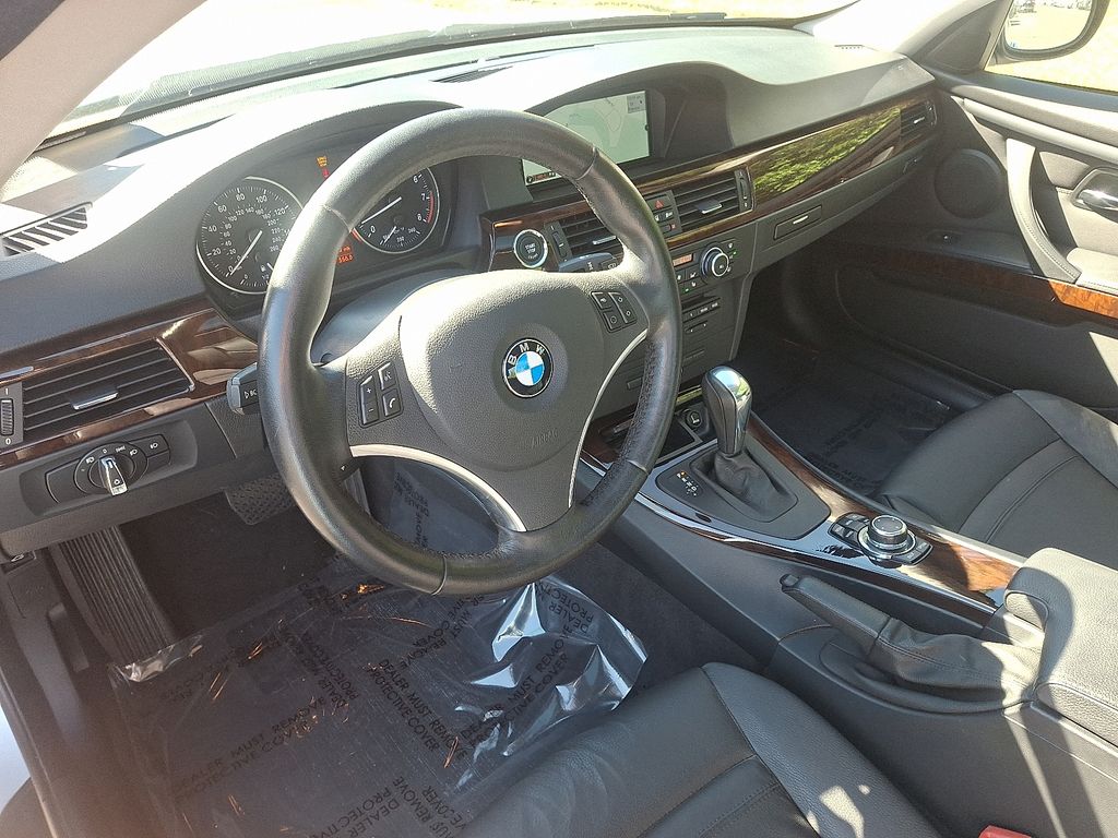 Thumbnail: 2013 BMW 3 Series - 11