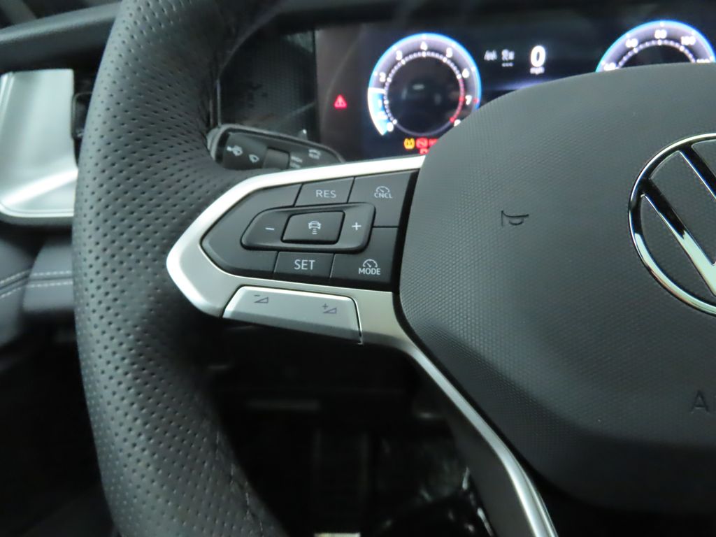 Thumbnail: 2026 Volkswagen Tiguan - 11