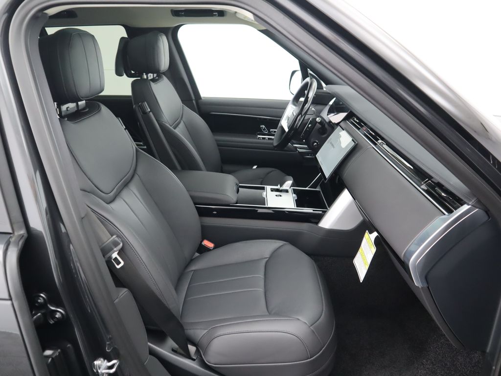 Thumbnail: 2025 Land Rover Range Rover - 21