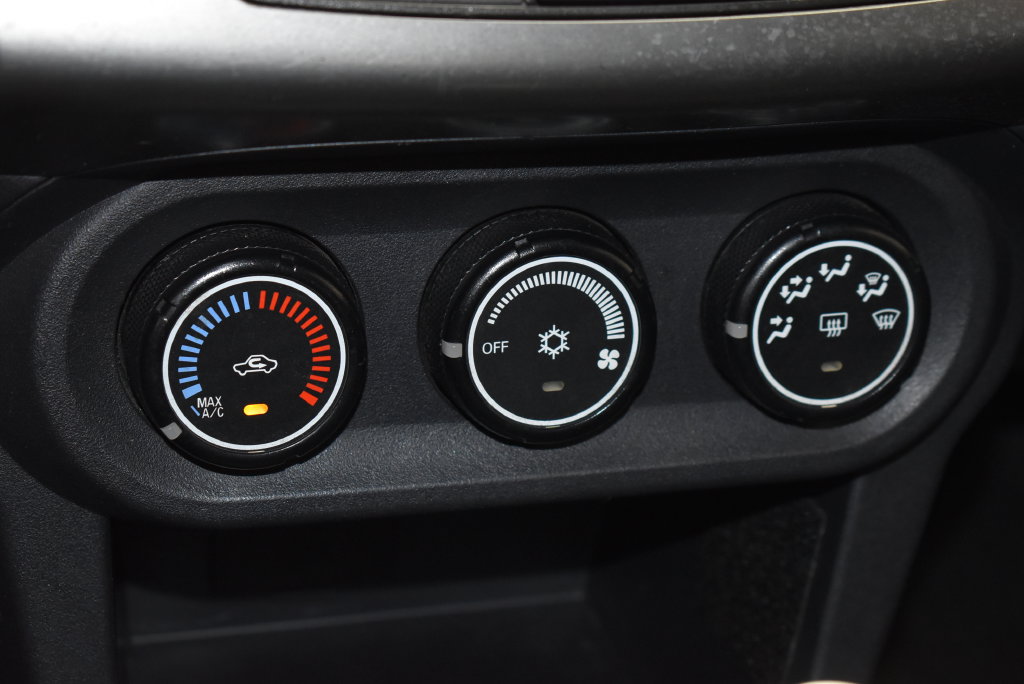 Thumbnail: 2012 Mitsubishi Lancer - 16