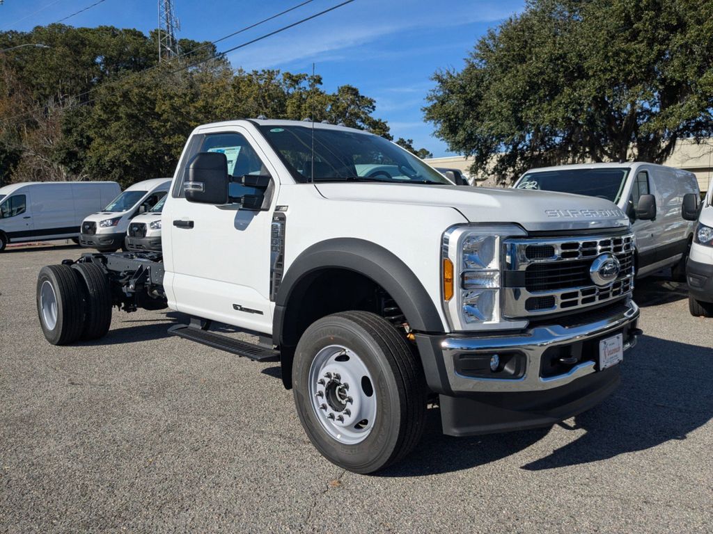 2025 Ford F-600 Chassis XL