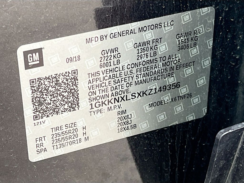 Used 2019 Silver GMC Denali image 35