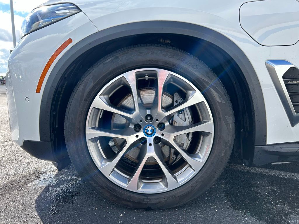2024 BMW X5 xDrive50e 10