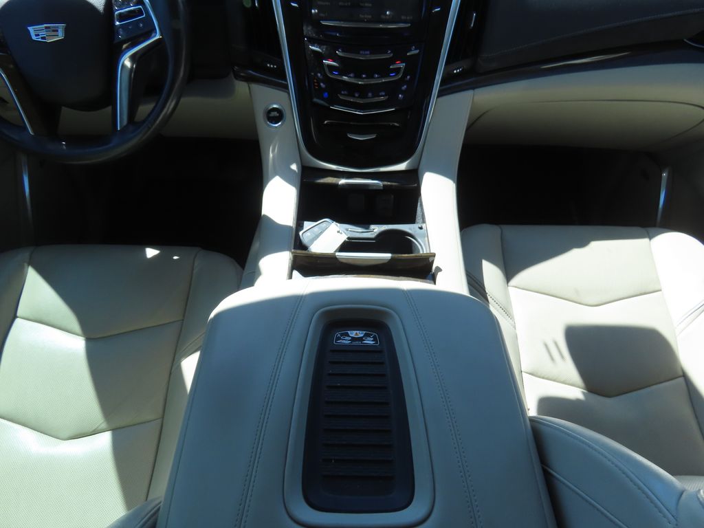 Thumbnail: 2020 Cadillac Escalade - 9