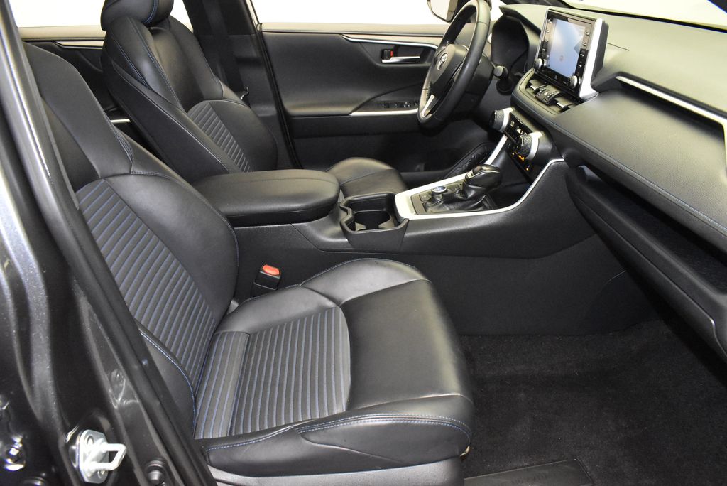 Thumbnail: 2019 Toyota RAV4 - 24