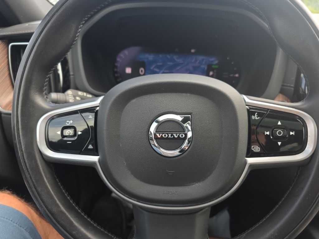 Used 2022 Volvo XC60 Recharge Plug-In Hybrid SUV