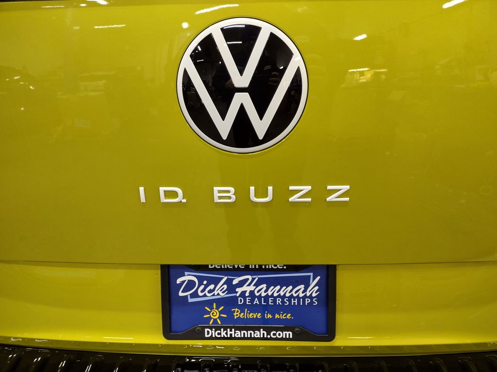2025 Volkswagen ID. Buzz Pro S Plus