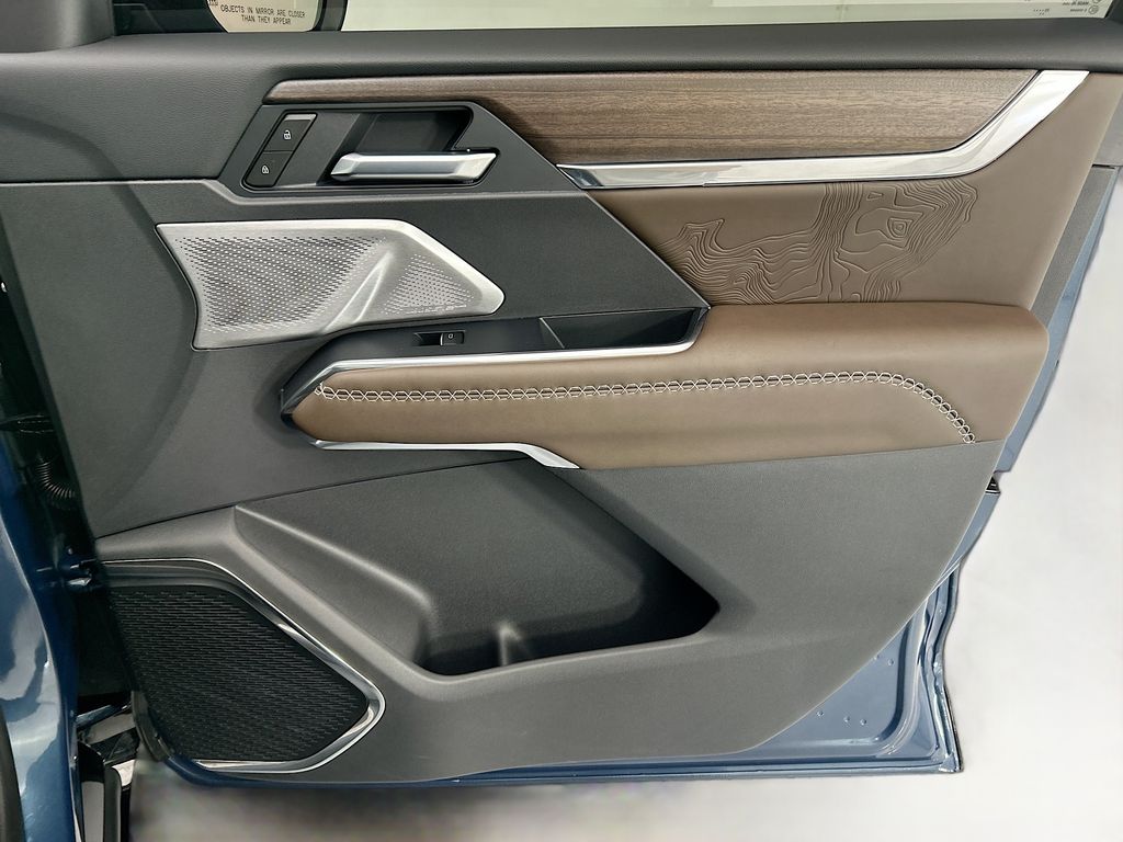 Thumbnail: 2026 GMC Acadia - 24