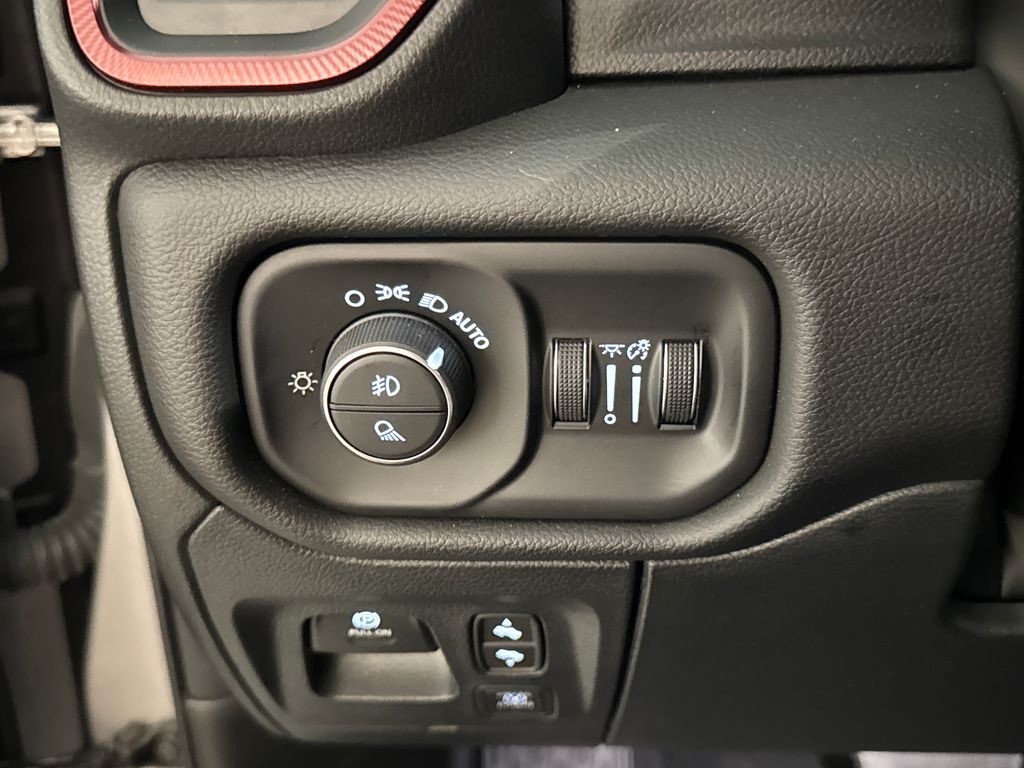 Certified Used 2025 Silver Ram Rebel image 19