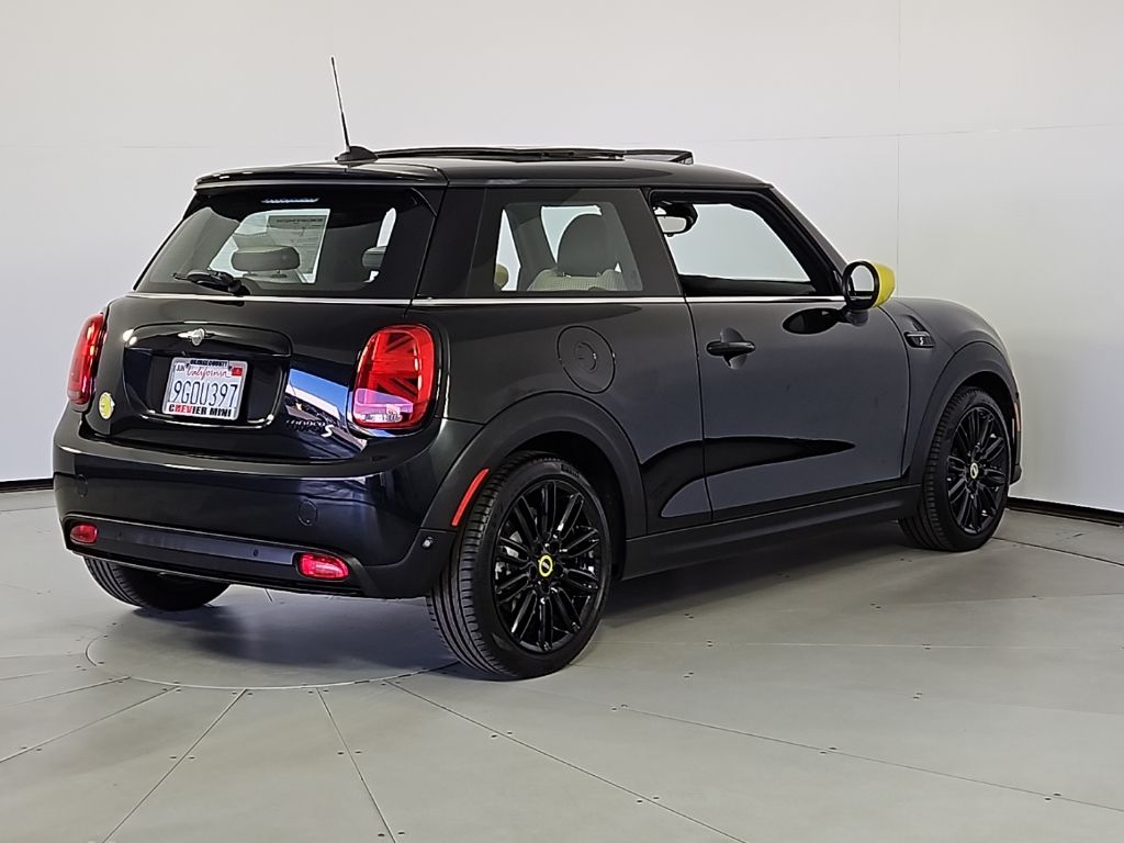 Thumbnail: 2023 MINI Cooper - 7