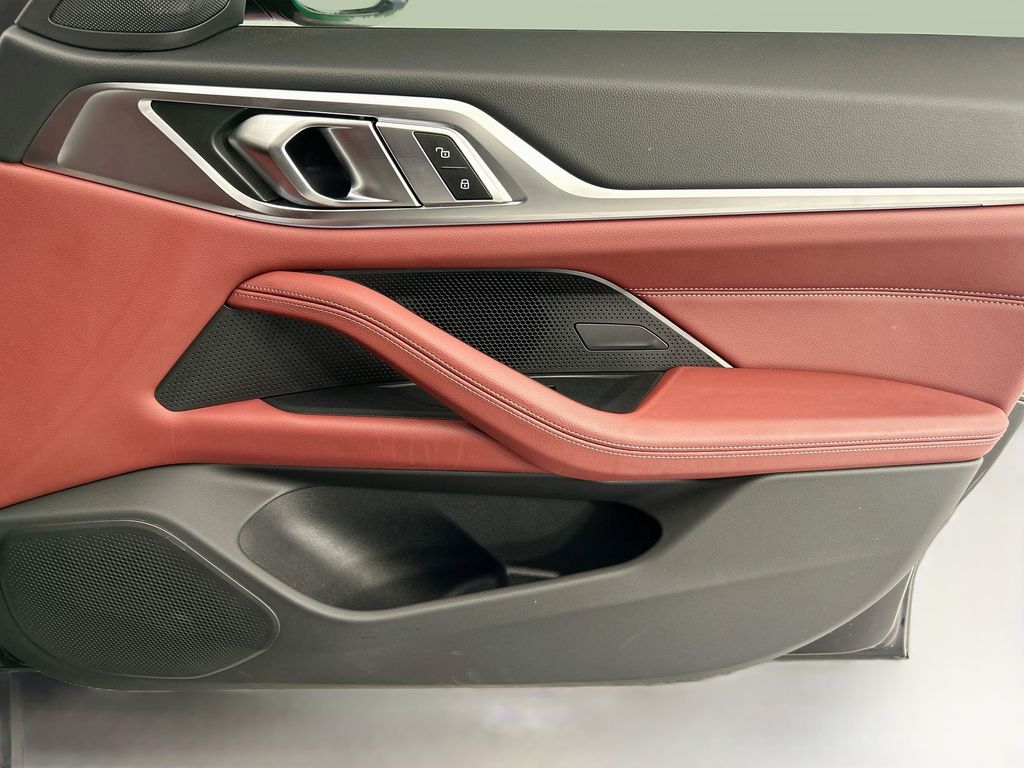 Thumbnail: 2025 BMW i4 - 25