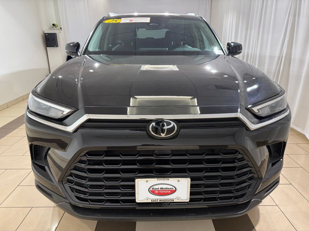 Thumbnail: 2025 Toyota Grand Highlander - 8