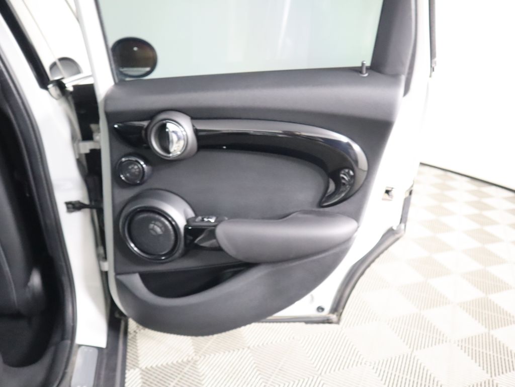 Thumbnail: 2019 MINI Cooper - 27
