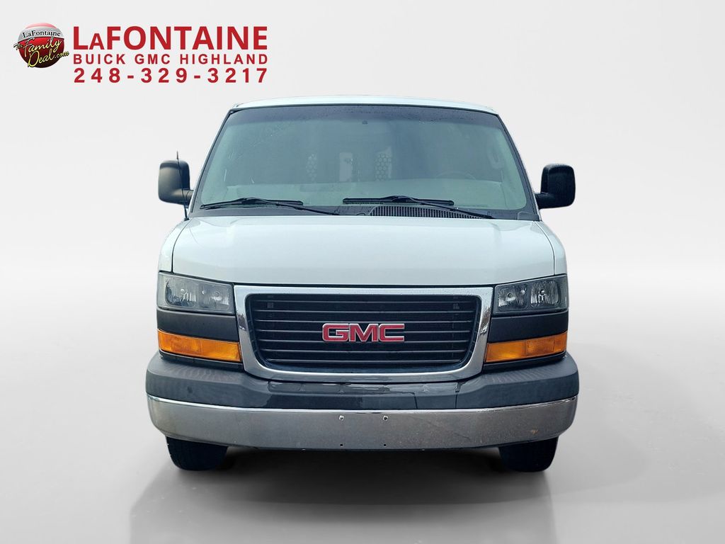 2017 GMC Savana 2500 Work Van 2