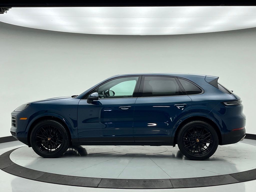 Thumbnail: 2026 Porsche Cayenne - 2