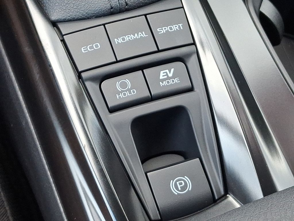 Thumbnail: 2025 Toyota Camry - 26