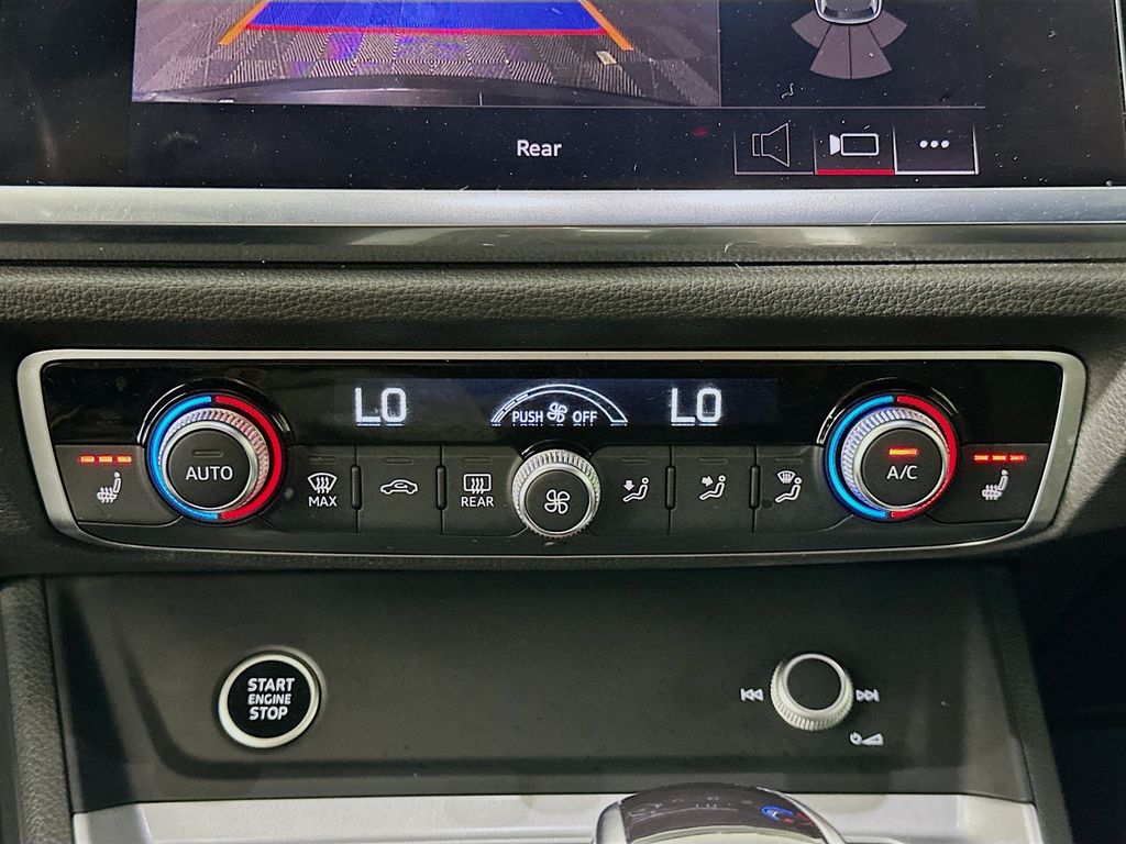 Thumbnail: 2022 Audi Q3 - 15