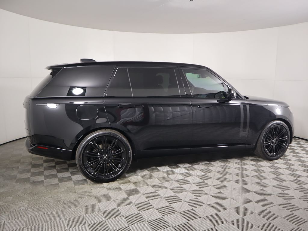 Thumbnail: 2025 Land Rover Range Rover - 4