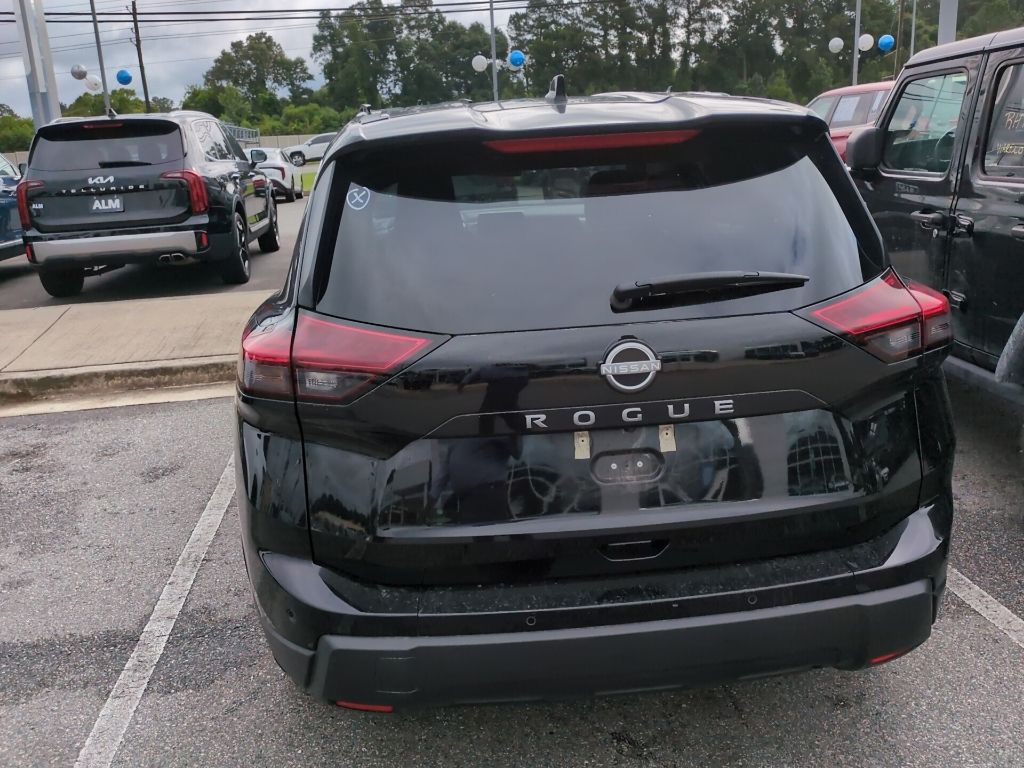 Used 2025 Black Nissan SV image 6