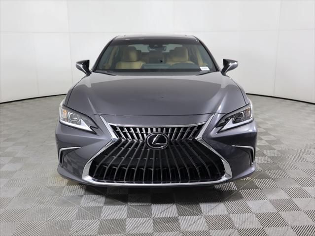 Thumbnail: 2025 Lexus ES - 2