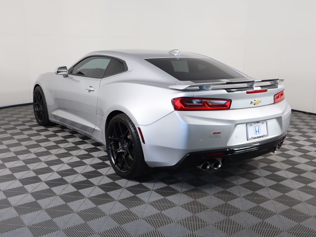 2017 Chevrolet Camaro  7