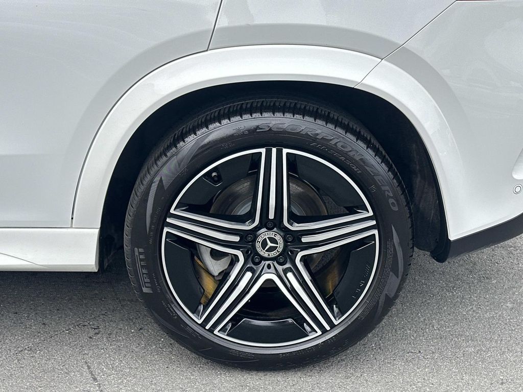 Thumbnail: 2024 Mercedes-Benz GLE - 15