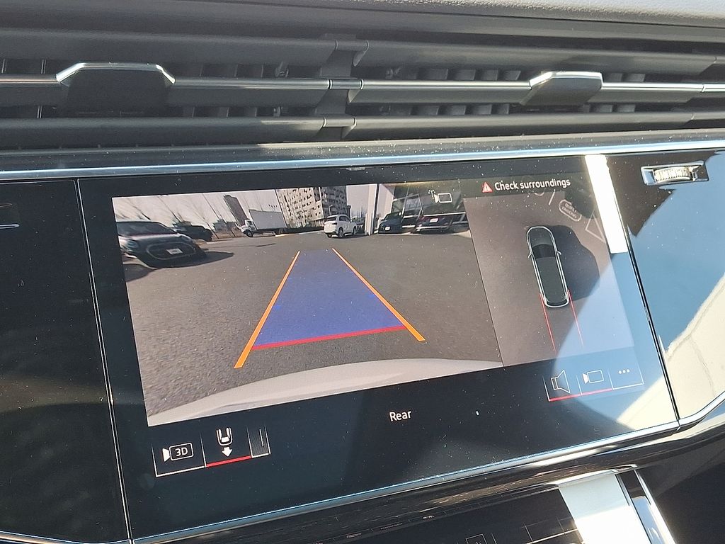 Thumbnail: 2026 Audi Q7 - 15