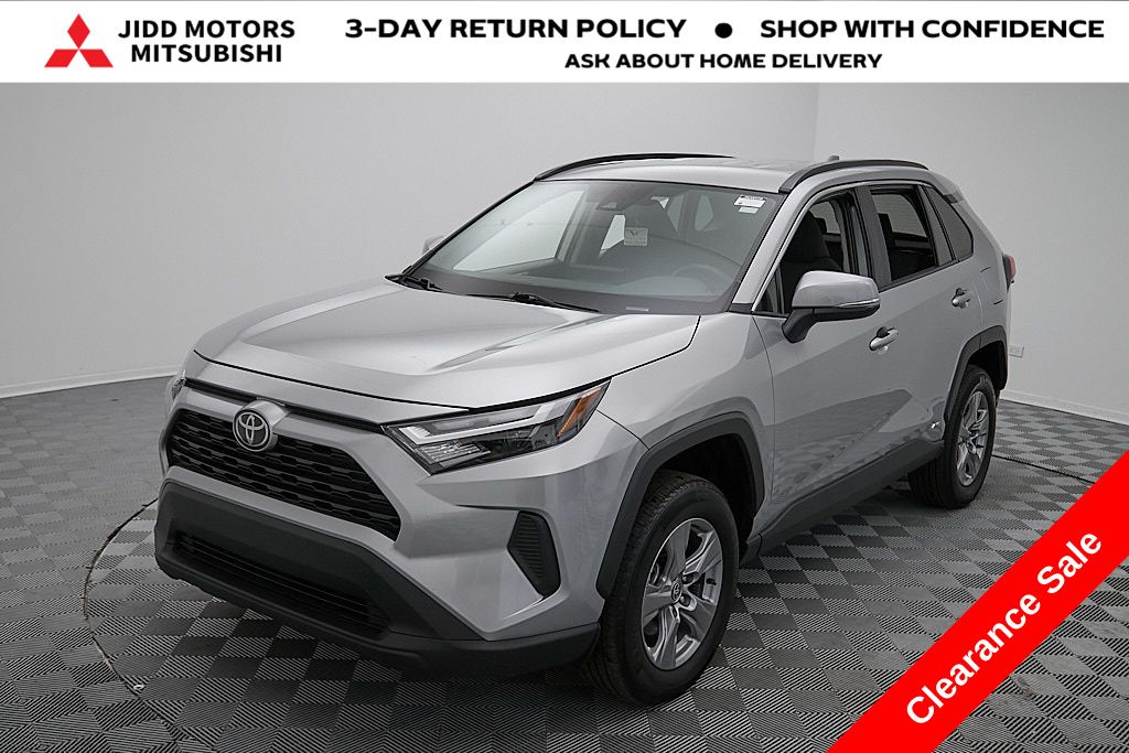2025 Toyota RAV4 Hybrid XLE AWD