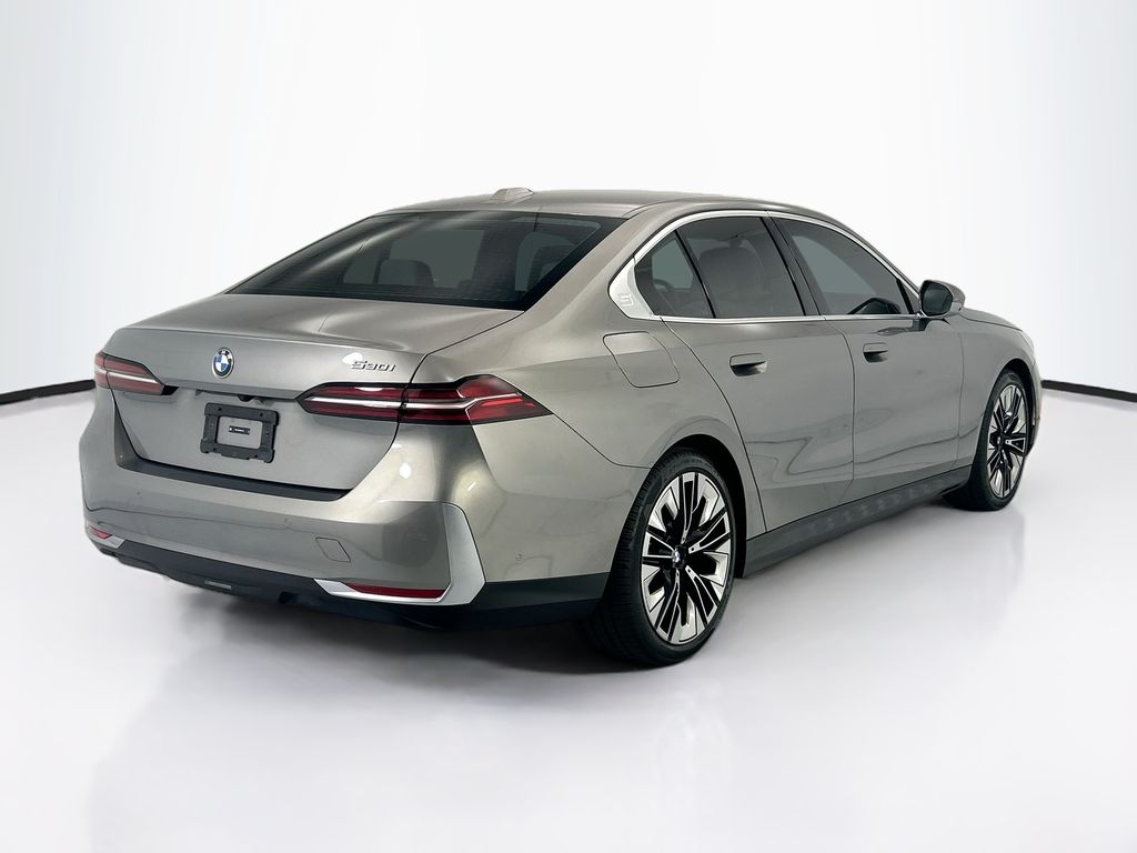 Thumbnail: 2025 BMW 5 Series - 7