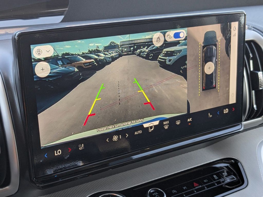 2025 Ford Expedition Active MAX