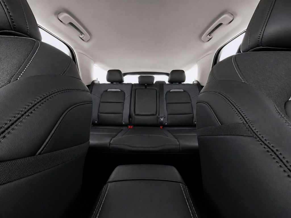New 2026 Shadow Black Ford Outer Banks® image 15
