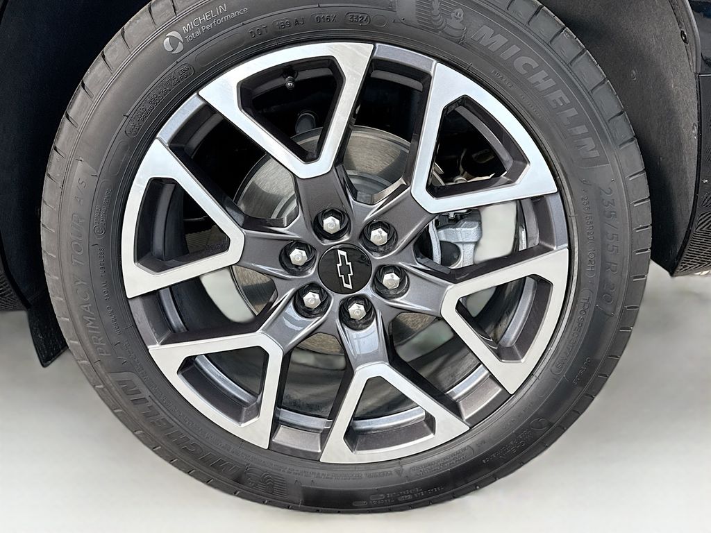 Thumbnail: 2025 Chevrolet Blazer - 32